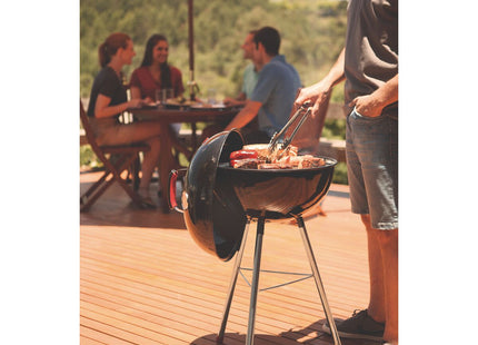 Grill a carbón TCP-450L Tramontina con tapa con termómetro de acero esmaltado, parrilla y utensilios de acero inoxidable.