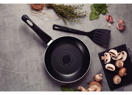 Sartén Tramontina Paris+ en Aluminio con Revestimiento Interno y Externo en Antiadherente Starflon Excellent Negro con Espátula de 24 cm 1.2 L