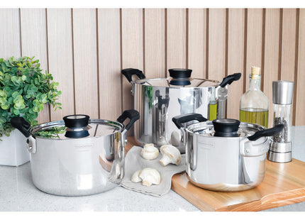 Batería de Cocina Tramontina Grano Compact en Acero Inoxidable con Cuerpo Triple y Asas en Baquelita Negro 3 piezas
