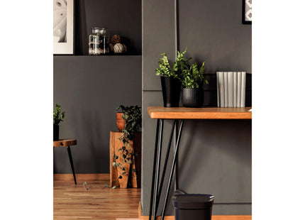 Basurero Tramontina Compact Pedal en Polipropileno Negro con Asta en Acero Galvanizado 7 L